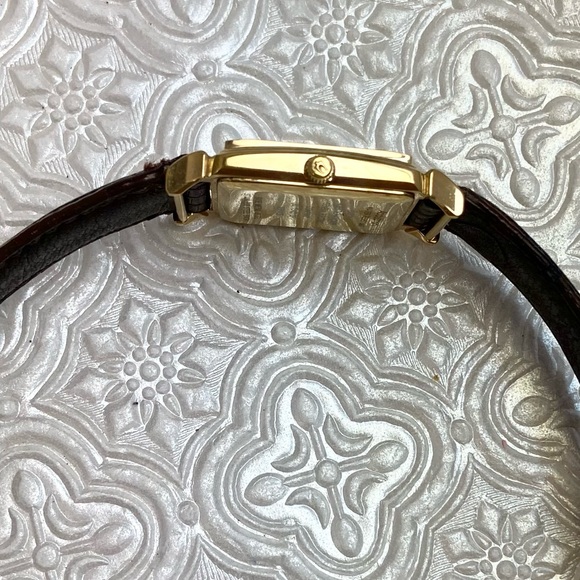 Vintage 1991 Accutron Swiss Made Gold Plated Tank Style Ladies Dress Watch - Picture 11 of 16